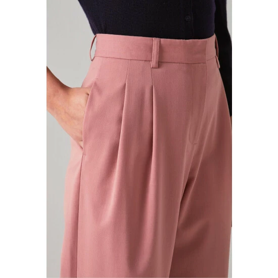 unnamed-file-2897.jpg LK Bennett Pink Bacall Wool-Blend Pleat Front Slouchy Trousers -LK Bennett Shop unnamed file 2897
